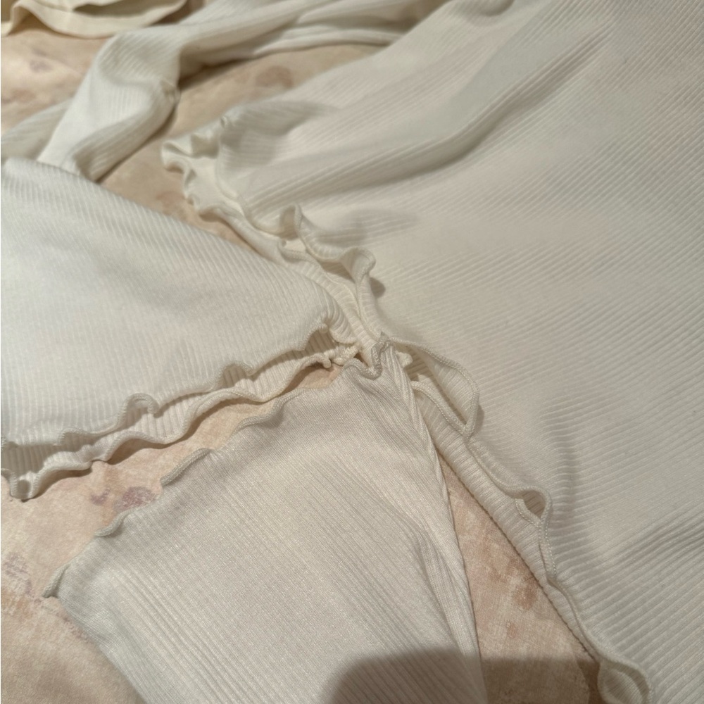 Adika White Ribbed Top - Picture 2 of 3